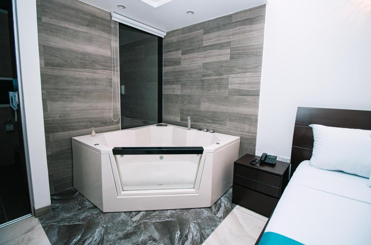 Rbb Brito Hotel Tarapoto Eksteriør bilde