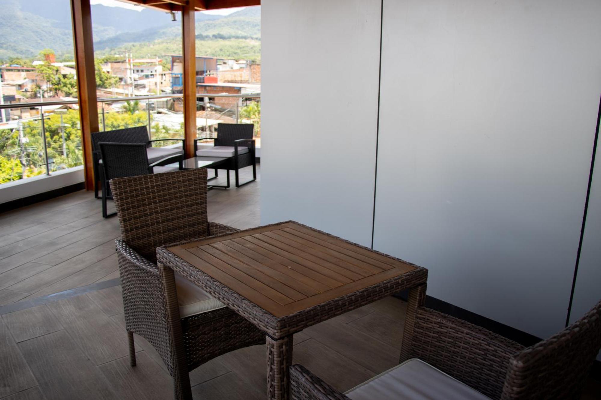 Rbb Brito Hotel Tarapoto Eksteriør bilde