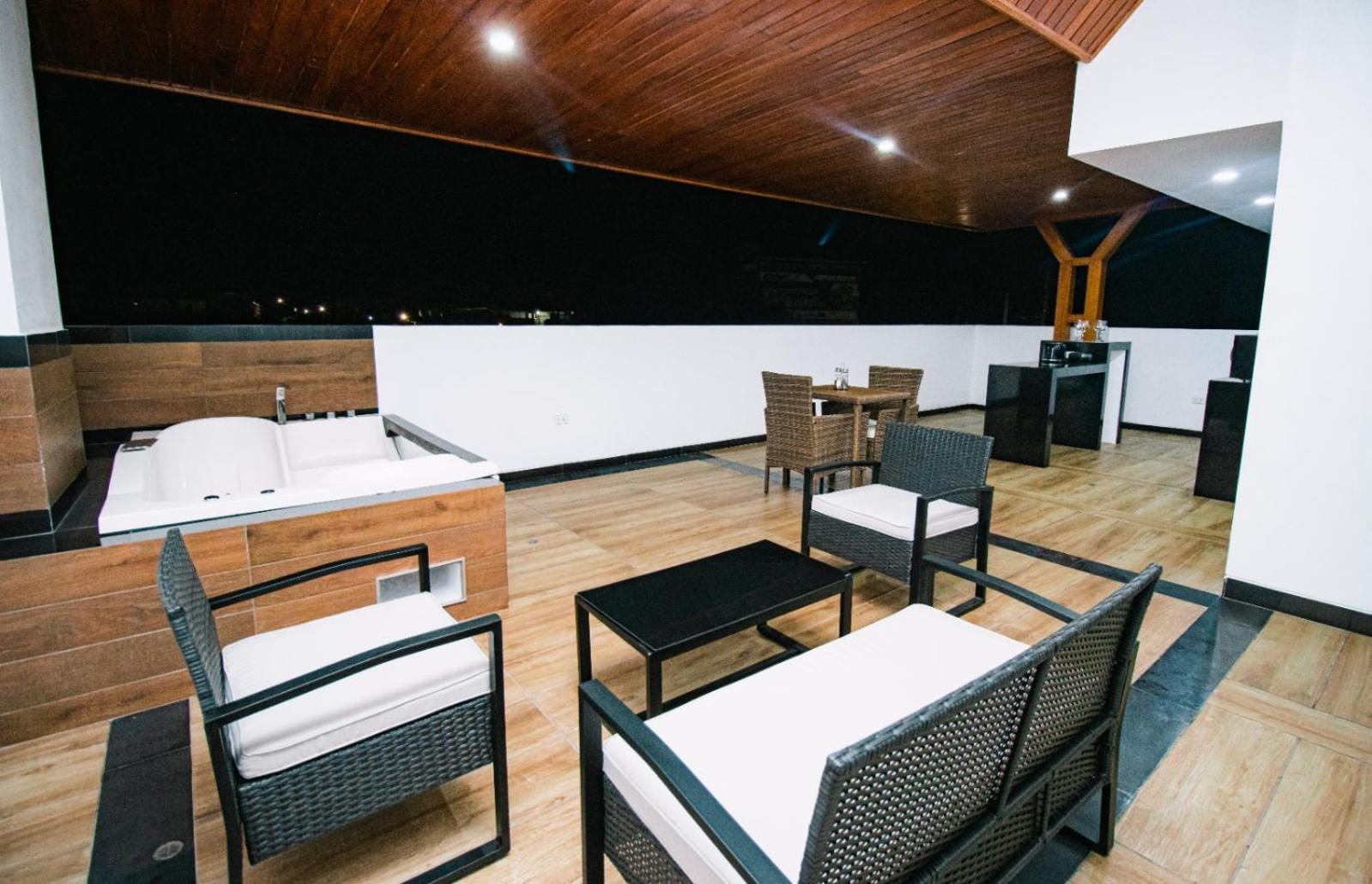 Rbb Brito Hotel Tarapoto Eksteriør bilde